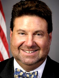 CurtisLevinson200x263
